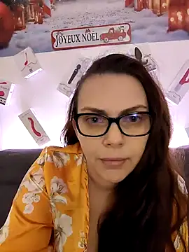 Snapshot of LEAsquirt91 chatting on 17, 12, 2025 LEAsquirt91 online show from 17, 12, 2025