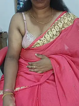 Snapshot of Malluivaniya chatting on 5, 12, 2025 Malluivaniya online show from 5, 12, 2025