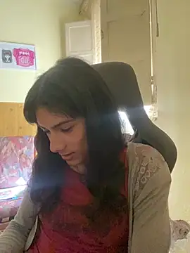 calliemaggotbone online show from 10, 4, 2026