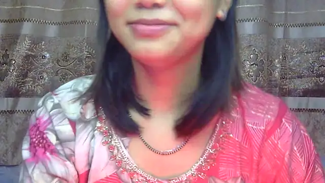 Snapshot of cute_sapna chatting on 17, 10, 2025 cute sapna online show from 17, 10, 2025