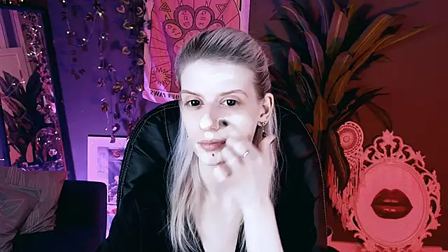 Snapshot of Noah_ElmerX chatting on 5, 4, 2026 Noah ElmerX online show from 5, 4, 2026