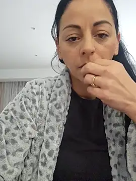 bruneta sexy23 online show from 1, 3, 2026