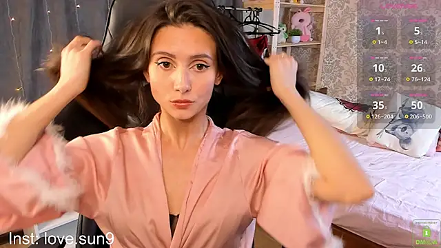 Michel Momsen online show from 2, 3, 2025