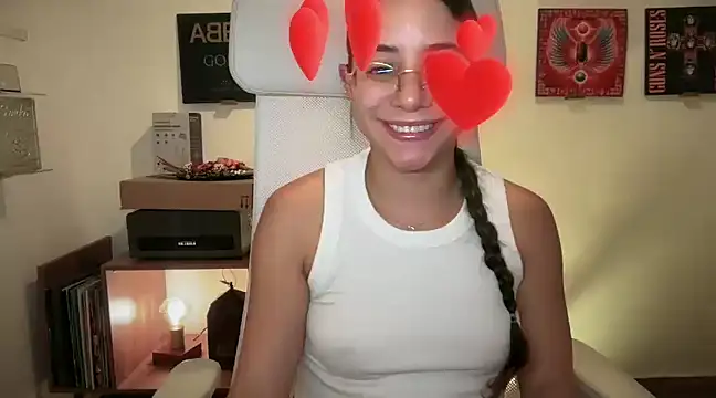 Snapshot of adriana__sosa_ chatting on 13, 2, 2025 adriana sosa online show from 13, 2, 2025