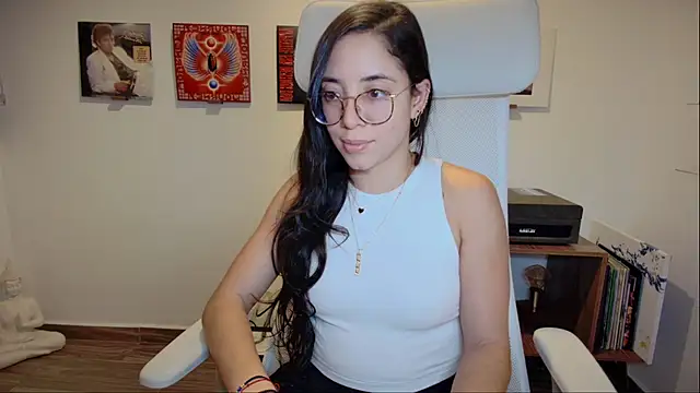 Snapshot of adriana__sosa_ chatting on 3, 12, 2025 adriana sosa online show from 3, 12, 2025