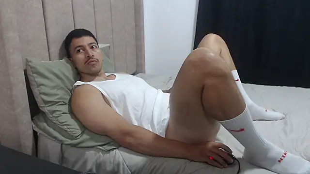 Snapshot of darekgates chatting on 19, 5, 2026 darekgates online show from 19, 5, 2026