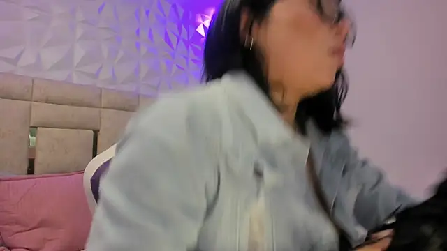 Snapshot of PauletteJ chatting on 13, 2, 2026 PauletteJ online show from 13, 2, 2026