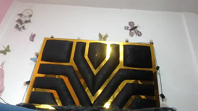 Helennahot online show from 18, 10, 2025