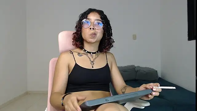 Putaku San online show from 30, 12, 2024