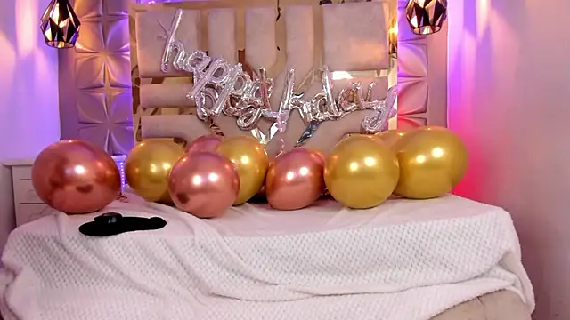 Snapshot of nahia_low chatting on 23, 12, 2024 nahia low online show from 23, 12, 2024