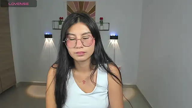 emily villamil online show from 19, 11, 2025