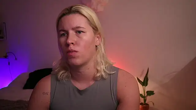 moonamii online show from 11, 12, 2024