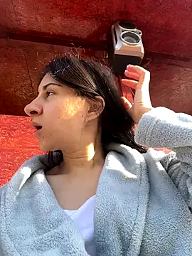 JenniferEdith online show from 9, 9, 2025