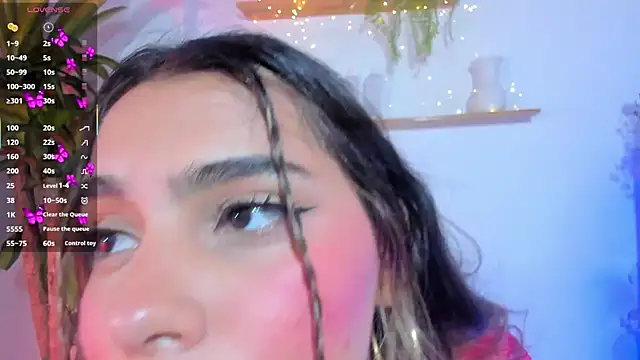 Snapshot of crisbell_lopez chatting on 30, 4, 2026 crisbell lopez online show from 30, 4, 2026