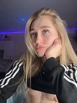 Good  Girl  online show from 17, 12, 2025