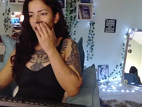 Snapshot of BeellyDance chatting on 14, 9, 2025 BeellyDance online show from 14, 9, 2025