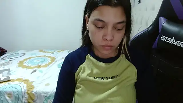 Snapshot of LuisaReyes_2911 chatting on 20, 6, 2026 LuisaReyes 2911 online show from 20, 6, 2026