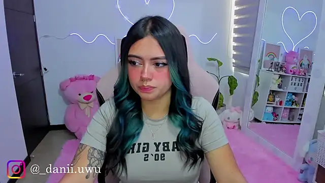 CuteDani  online show from 27, 2, 2026