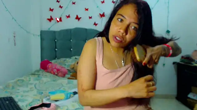 Snapshot of AmaraRoberts420 chatting on 22, 1, 2025 AmaraRoberts420 online show from 22, 1, 2025