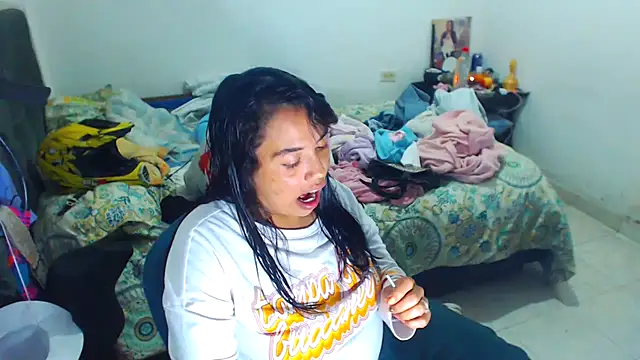 Snapshot of AmaraRoberts420 chatting on 22, 10, 2025 AmaraRoberts420 online show from 22, 10, 2025