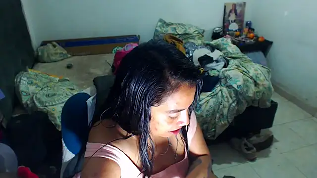 Snapshot of AmaraRoberts420 chatting on 25, 10, 2025 AmaraRoberts420 online show from 25, 10, 2025