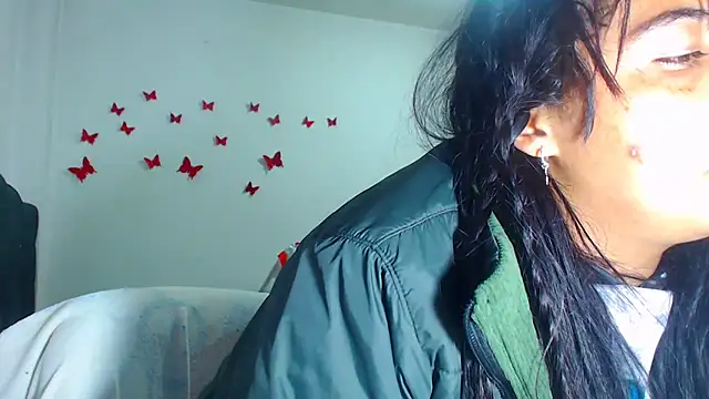 Snapshot of AmaraRoberts420 chatting on 28, 10, 2025 AmaraRoberts420 online show from 28, 10, 2025