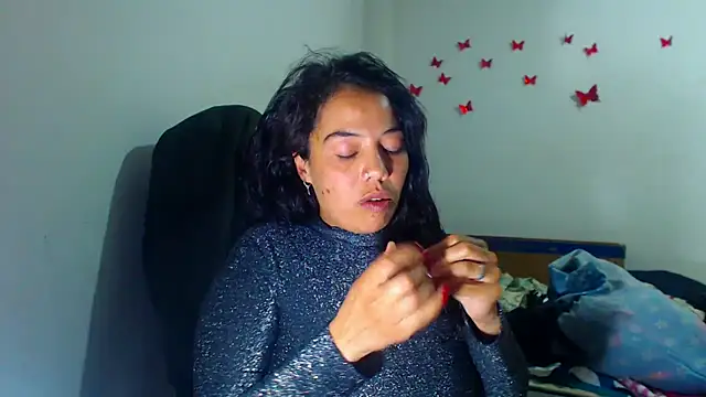 Snapshot of AmaraRoberts420 chatting on 16, 11, 2025 AmaraRoberts420 online show from 16, 11, 2025