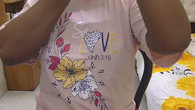 Snapshot of esita_1212 chatting on 21, 5, 2026 esita 1212 online show from 21, 5, 2026