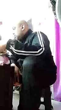 Dick 6inches online show from 14, 2, 2025