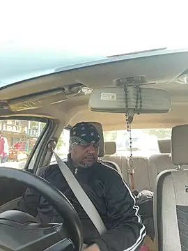 Dick 6inches online show from 16, 3, 2026