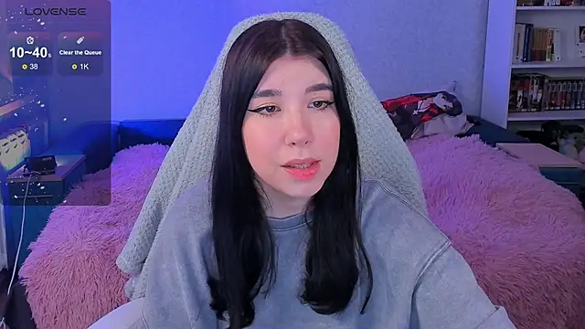 Snapshot of kellyharris chatting on 4, 12, 2024 kellyharris online show from 4, 12, 2024