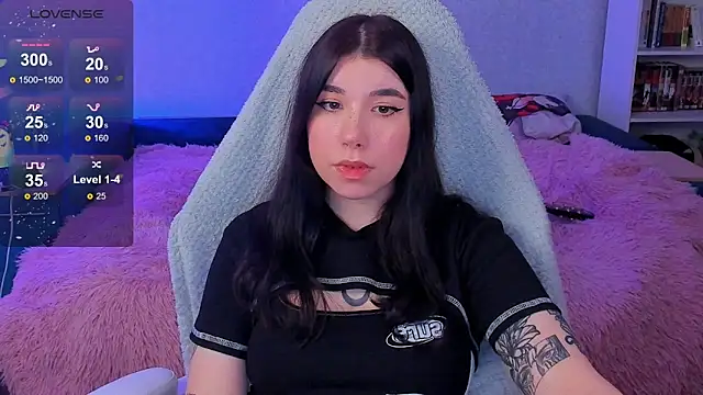 Snapshot of kellyharris chatting on 10, 12, 2024 kellyharris online show from 10, 12, 2024