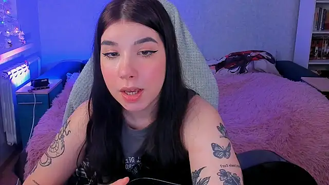 Snapshot of kellyharris chatting on 16, 12, 2024 kellyharris online show from 16, 12, 2024