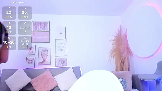 silvia lane online show from 9, 9, 2025