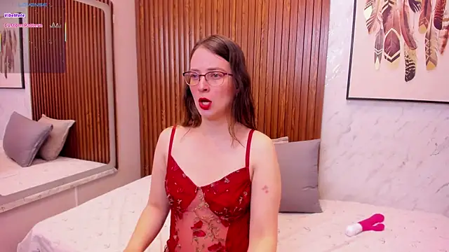 AmbeerWood  online show from 22, 12, 2025