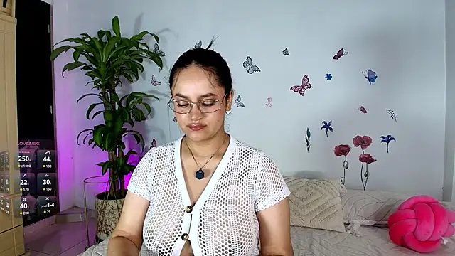 Snapshot of VICTORIABLACK_@xh chatting on 2, 6, 2026 VICTORIABLACK xh online show from 2, 6, 2026