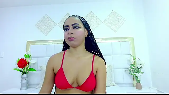 Snapshot of Tyra_Kane chatting on 29, 1, 2025 Tyra Kane online show from 29, 1, 2025