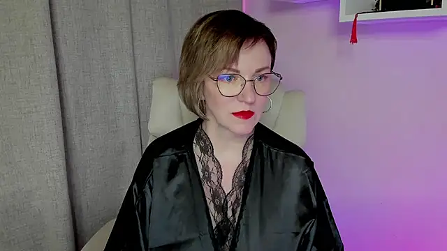Snapshot of feliziaDesire chatting on 10, 5, 2026 feliziaDesire online show from 10, 5, 2026