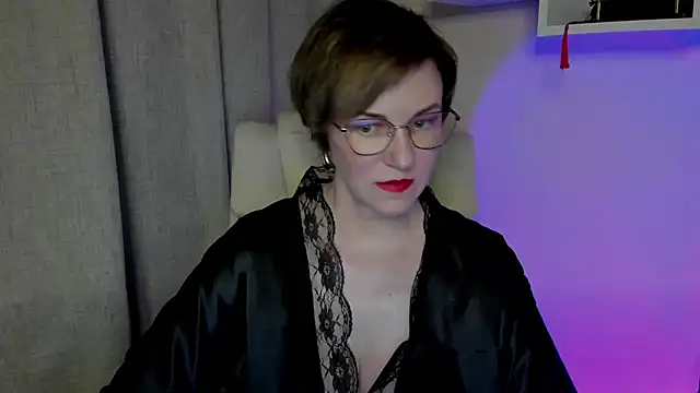 Snapshot of feliziaDesire chatting on 2, 6, 2026 feliziaDesire online show from 2, 6, 2026