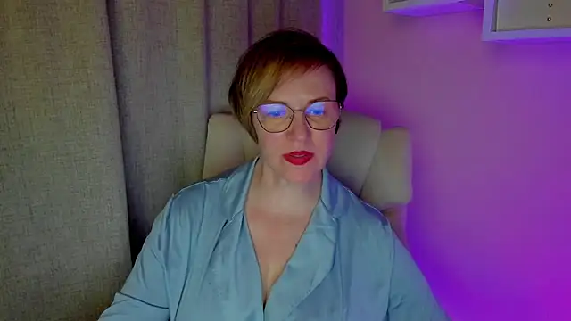 Snapshot of feliziaDesire chatting on 28, 7, 2026 feliziaDesire online show from 28, 7, 2026