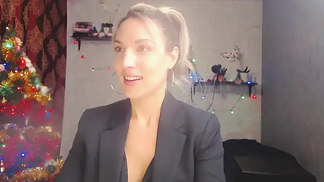 MillaXQueen online show from 16, 12, 2024