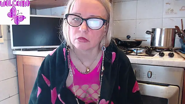 martachatte online show from 12, 3, 2025