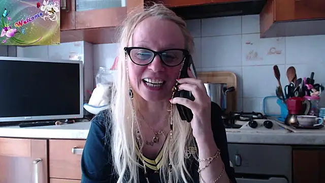 martachatte online show from 22, 9, 2025