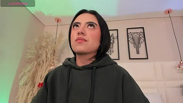 Rebeca jones online show from 28, 10, 2025