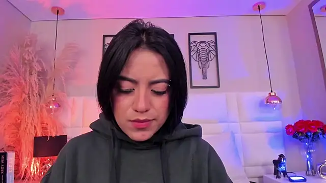 Rebeca jones online show from 21, 11, 2025