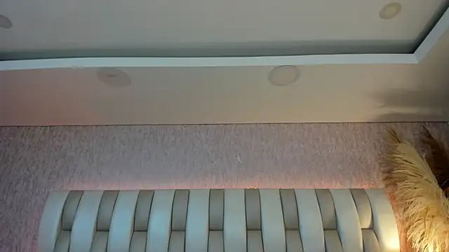 Rebeca jones online show from 13, 4, 2026