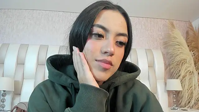 Rebeca jones online show from 17, 4, 2026