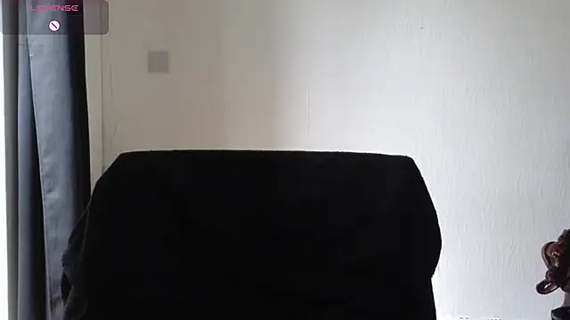 Mia G0ld online show from 19, 5, 2026