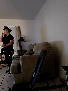 Snapshot of hungpenis210 chatting on 29, 10, 2025 hungpenis210 online show from 29, 10, 2025