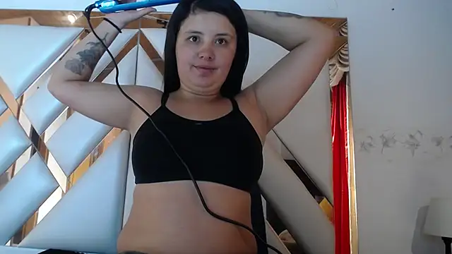 nathaly low1 online show from 14, 4, 2026